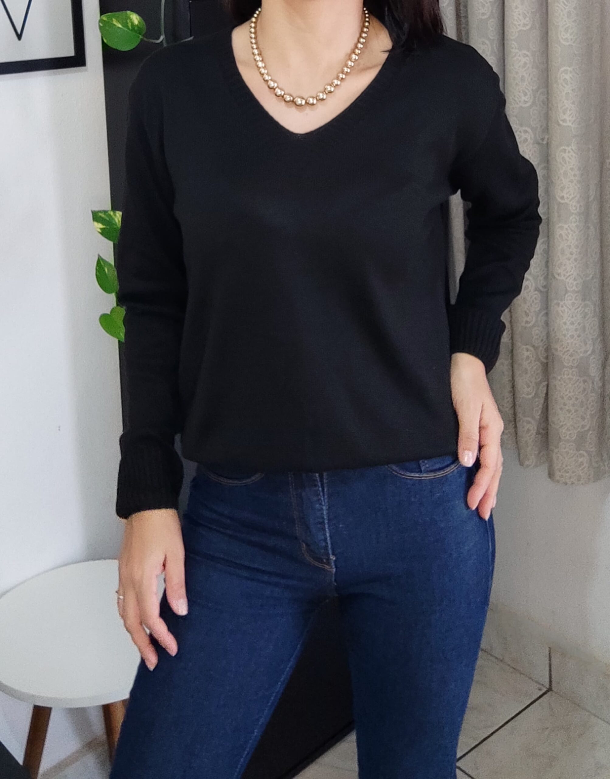 Blusa tricô Básica – Decote V e Manga Longa (G) - Imagem 4