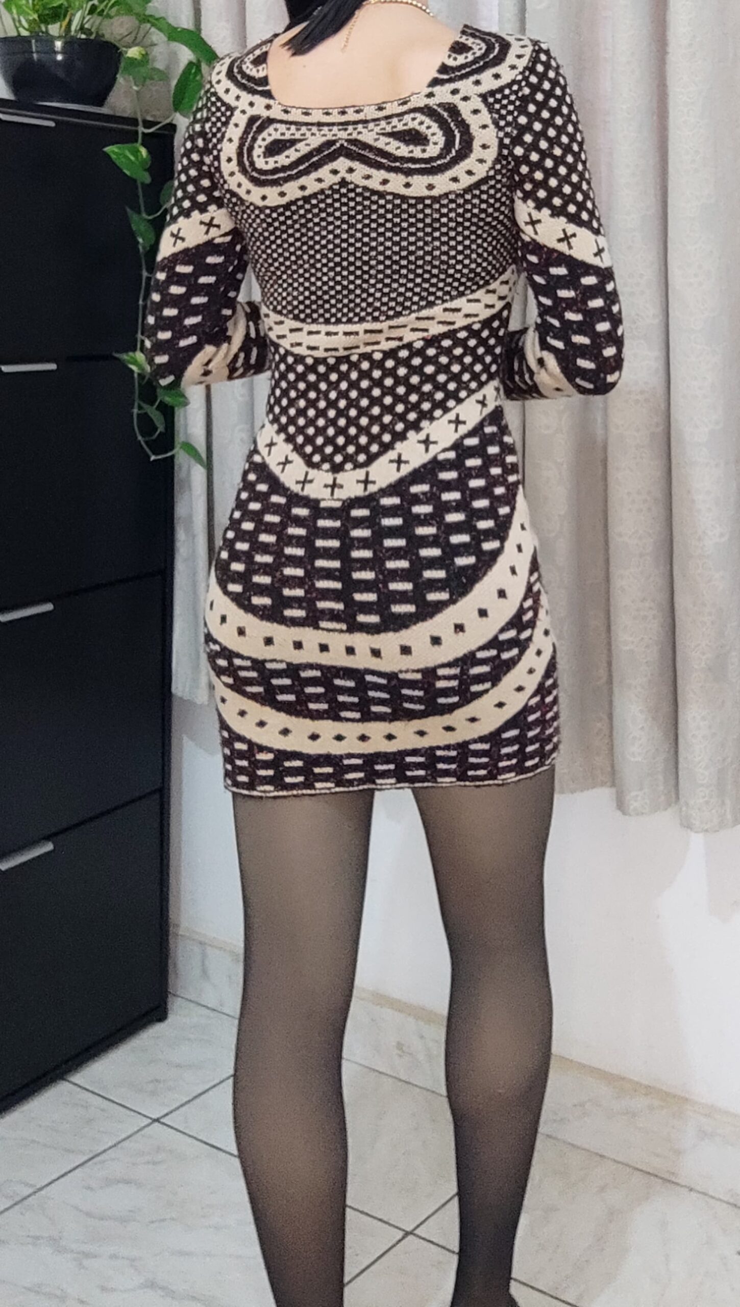 Vestido Curto Tricô Estampado (M) - Imagem 4